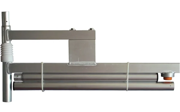 The Label Italy AKS/1N is a professional-grade, demountable FM wide-band dipole antenna crafted entirely from aluminum for optimal broadcast performance.