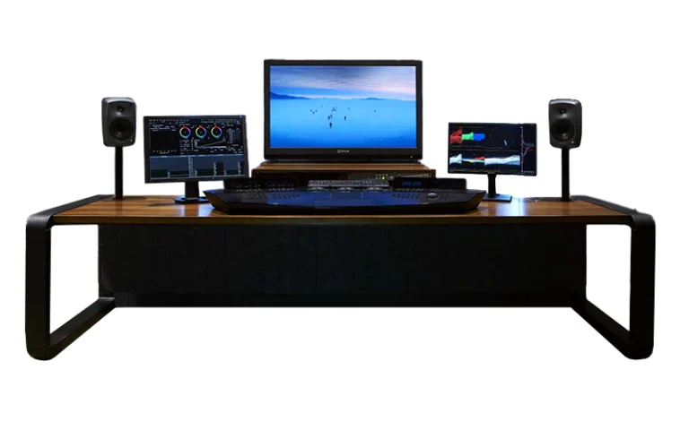 The AKA Design ProCreate is a combination of strength, reliability and style, making it the ultimate sit-stand desk money can buy.