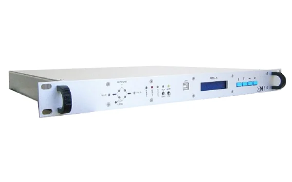 The OMB CHANGEOVER UNIT monitors the correct operation of the main transmitter and automatically switches to the back-up transmitter if it detects any failure.